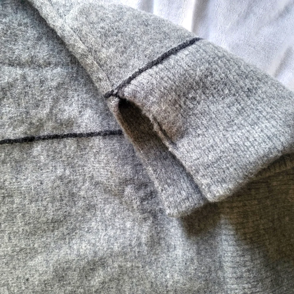 SOLD Bundle of 2 ZARA Knit Sweaters with Piping - M - Picture 5 of 8